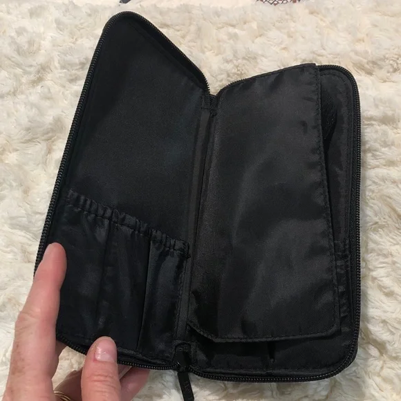 Mary Kay Black Makeup Brush Set - Picture 3 of 5